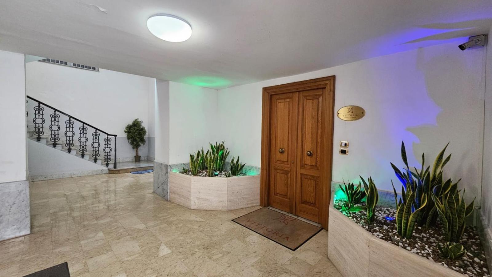 Vittoria Guest House サレルノ エクステリア 写真