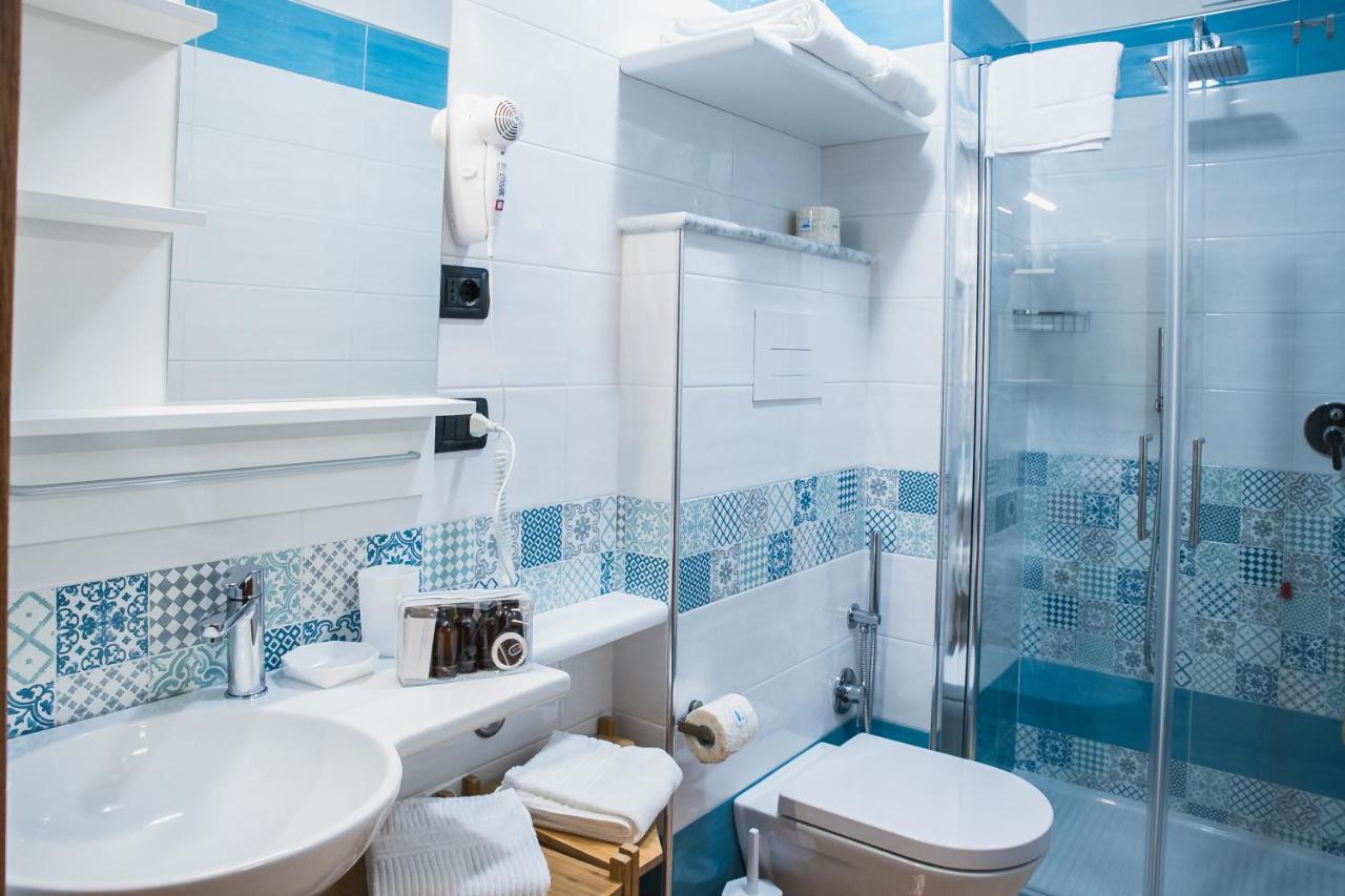 Vittoria Guest House サレルノ エクステリア 写真